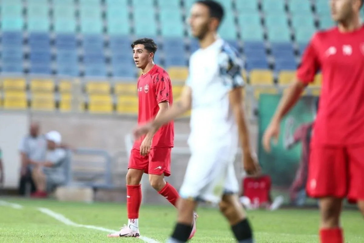 ستاره تمرین پرسپولیس ۲.۵ سال تیم نداشت!