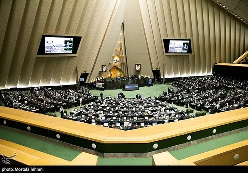 مصوبه مجلس برای افزایش سقف حقوق کارکنان مشاغل حساس و خاص