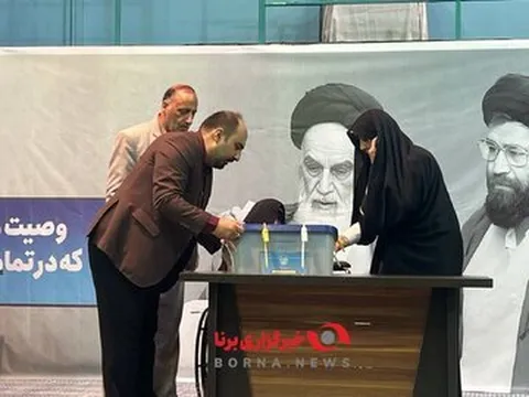 عفت مرعشی در حسینیه جماران