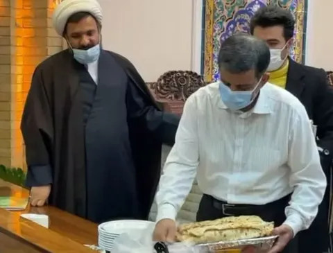 ضرغامی با کباب بناب به جنگ مک‌دونالد رفت