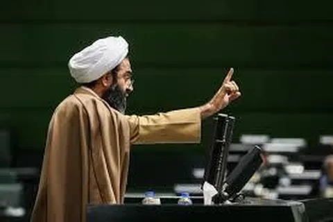 دردخصوص مذاکرات همان خطی که رهبر‌ی ترسیم کردند باید دنبال کنیم