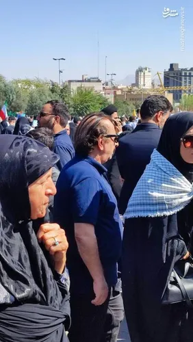 ازدحام جمعیت قبل از طلوع آفتاب مقابل مصلای تهران