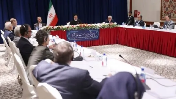 گره توافق باید به دست کسی باز شود که آن گره را زده است