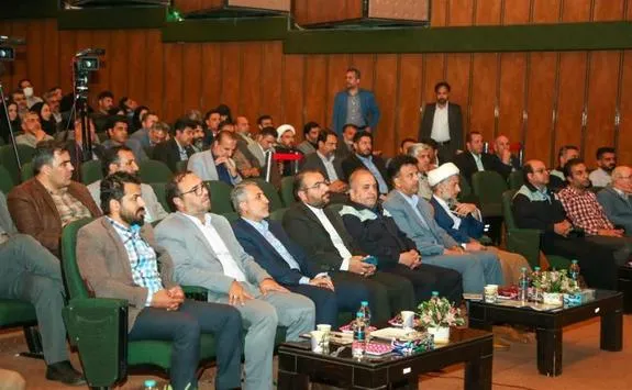 برگزاری همایش بزرگداشت روز ملی شورا‌های اسلامی شهر و روستا در ذوب آهن اصفهان