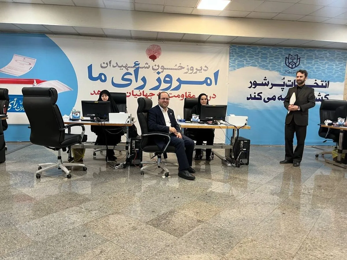 رییس دانشگاه تهران هم آمد!