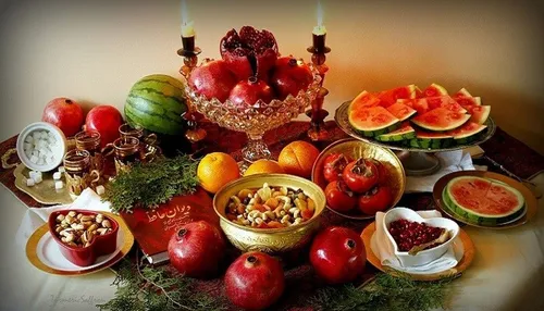 وظیفه خانواده عروس در شب یلدا