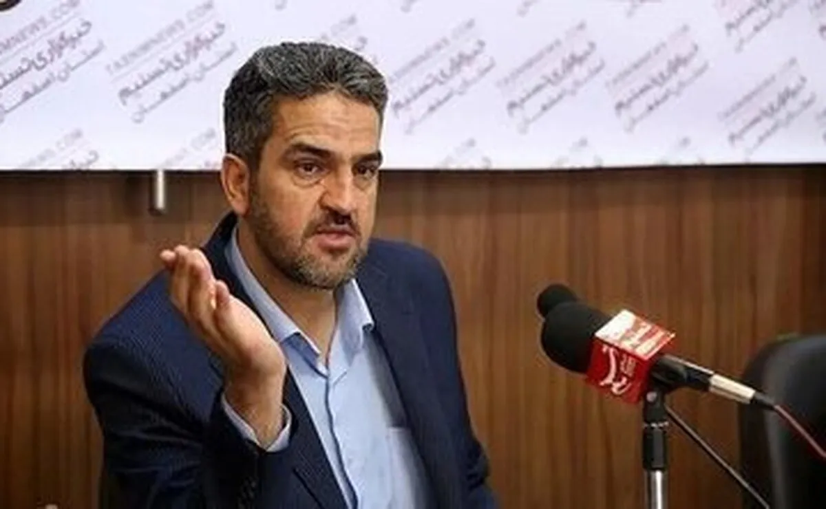 نماینده منتخب اصفهان: تنها پول قدرتمند دنیا ریال است!