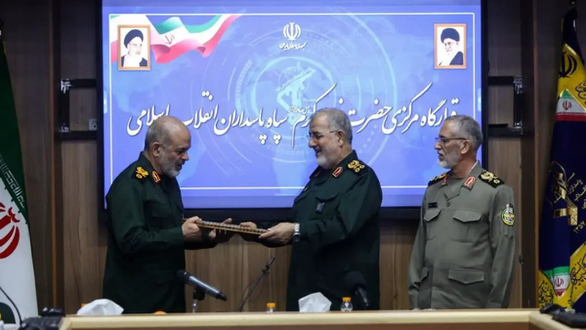 احمد وحیدی جانشینی فرمانده کل سپاه شد