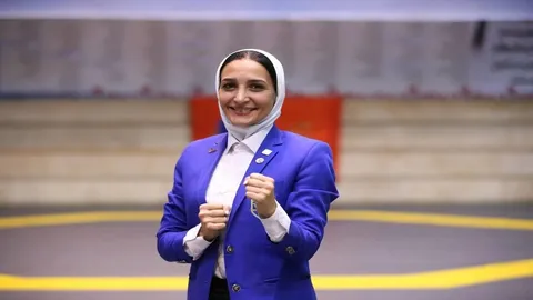 معصومه باقری برای قضاوت در مسابقات تکواندو عازم پاریس شد