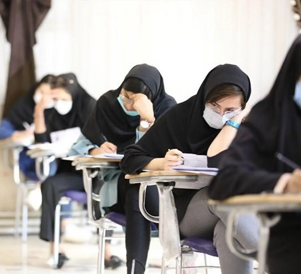مروری بر کارنامه کنکور ۱۴۰۲؛ پسران گوی سبقت را از دختران ربودند! + جداول