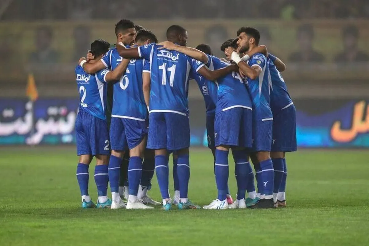 مشتری پولدار استقلال کیست؟