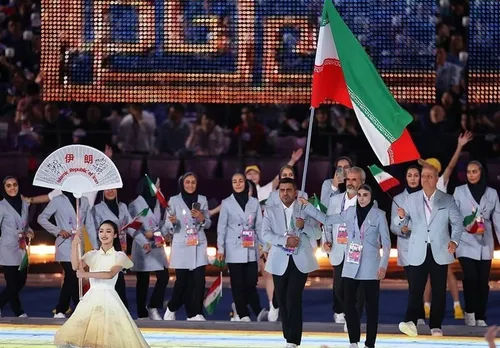 نمایش &laquo;برج آزادی&raquo; به عنوان نماد کشور ایران + عکس