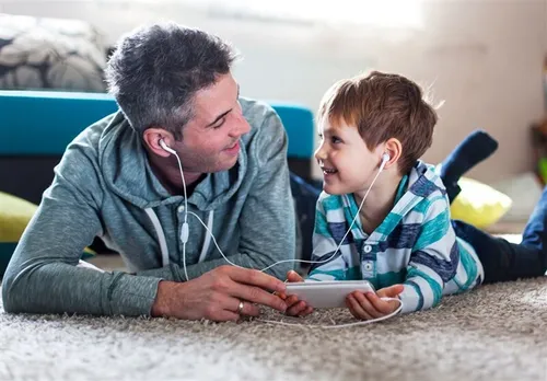 چرا باید به نظافت هدفون و ایرپاد&zwnj;های خود اهمیت دهید؟