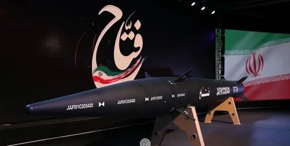 موشک هایپرسونیک ایرانی «فتاح» رونمایی شد