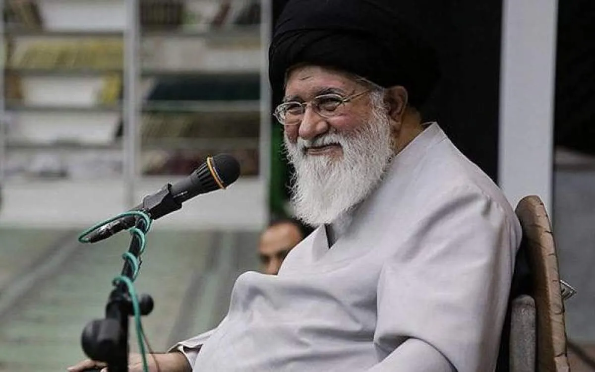 به جای مقام معظم رهبری گفت آقای خامنه‌ای!