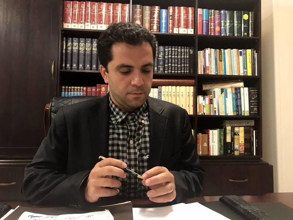 قبول کنید یک جای کار می‌لنگد، قانون اساسی گزاره لوکس و تزئینی نیست
