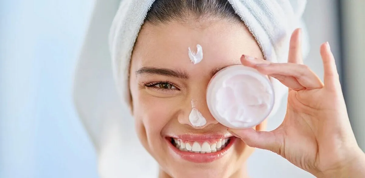 تفاوت کرم مرطوب کننده و آبرسان چیست؟