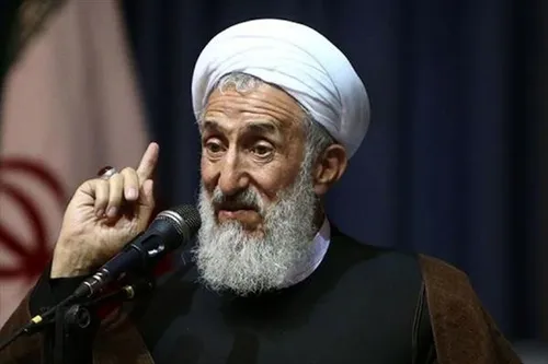رییسی مرا نوازش می‌کرد