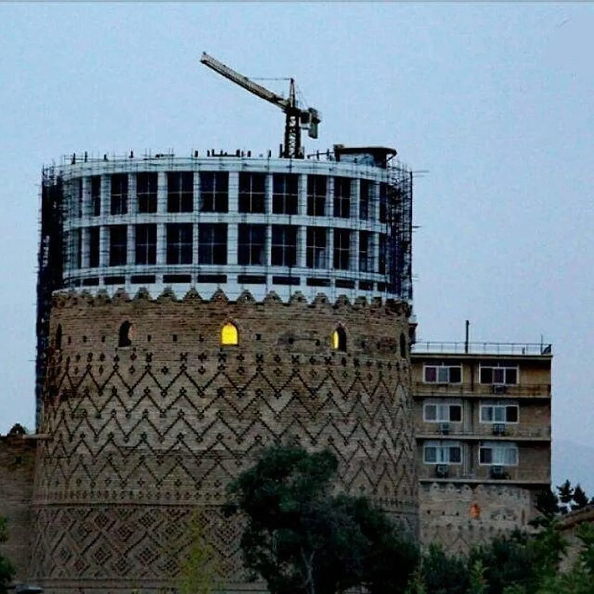 این هتل بدقواره مانع ثبت جهانی ارگ کریمخان شد!