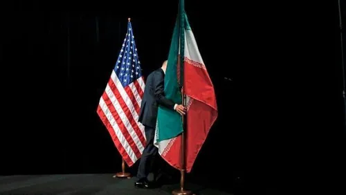 همه در پی صلح و شریعتمداری و کیهان در پی جنگ؟!