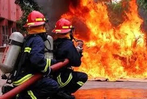 فیلم آتش‌سوزی در نیروگاه برق آلستوم ستارخان تهران + توضیحات سخنگوی آتش نشانی
