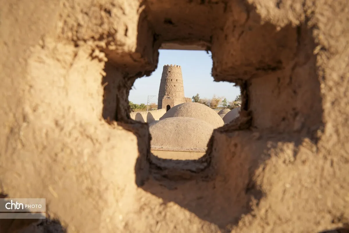 جشنواره سیر و سفر در روستای شفیع‌آباد شهداد