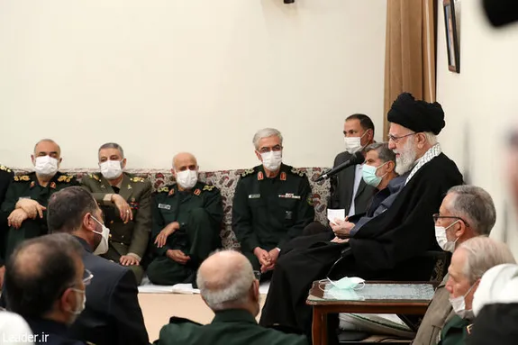 دیدار جمعی از فرماندهان ارشد نیرو‌های مسلح با رهبر انقلاب