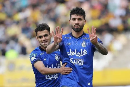مدافع استقلال به سپاهان پیوست