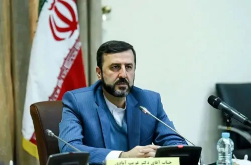 قالیباف: به‌گونه‌ای عمل کنیم که دشمن چاره‌ای جز رفع تحریم‌ها نداشته باشد