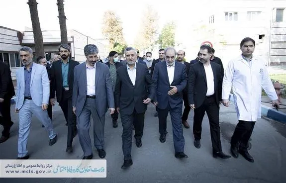 سهم ۳۰ درصدی هلدینگ تیپیکو از شبکه تولید و توزیع داروی کشور/ تولید ماهانه ۶ میلیون واحد سرُم تا پایان سال