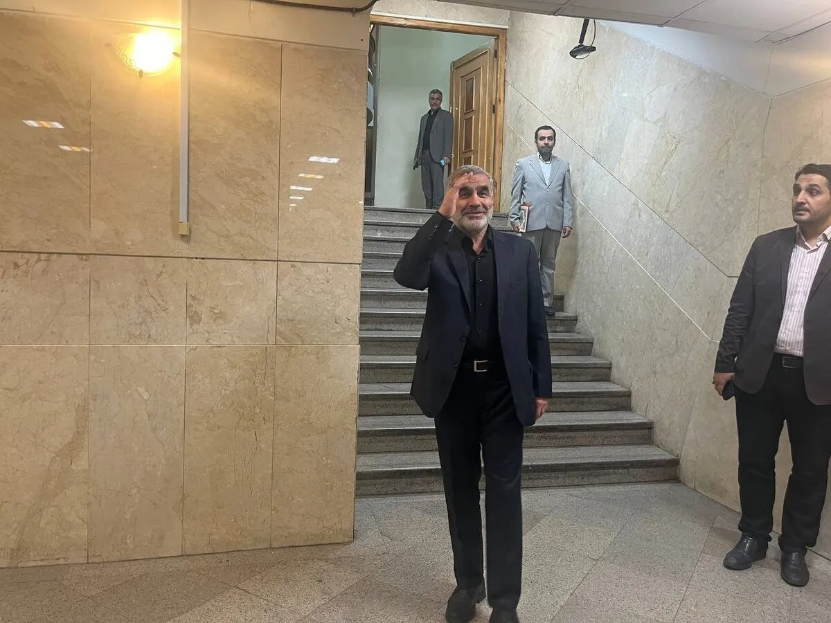 جمع یاران احمدی نژاد جمع؛ نیکزاد هم ثبت نام کرد