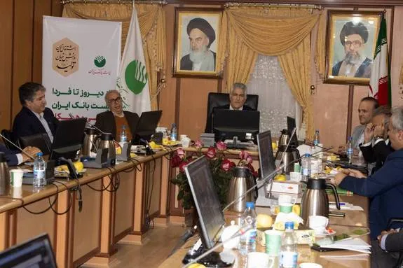 مدیرعامل پست بانک ایران در جلسه شورای اداری مدیریت شعب استان کرمان: پست بانک ایران شاخص دولت در عدالت محوری است