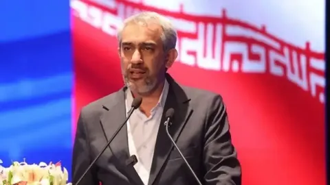 مدنی‌زاده: افزایش ضریب نفوذ و تحول دیجیتال بیمه ضروری است