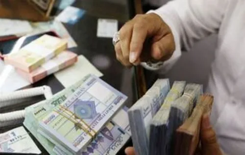 عقب نشینی قیمت دلار در بازار آزاد