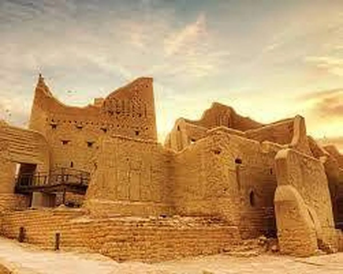 خیابان شانز‌لیزه پاریس در شهر تاریخی درعیه عربستان سعودی