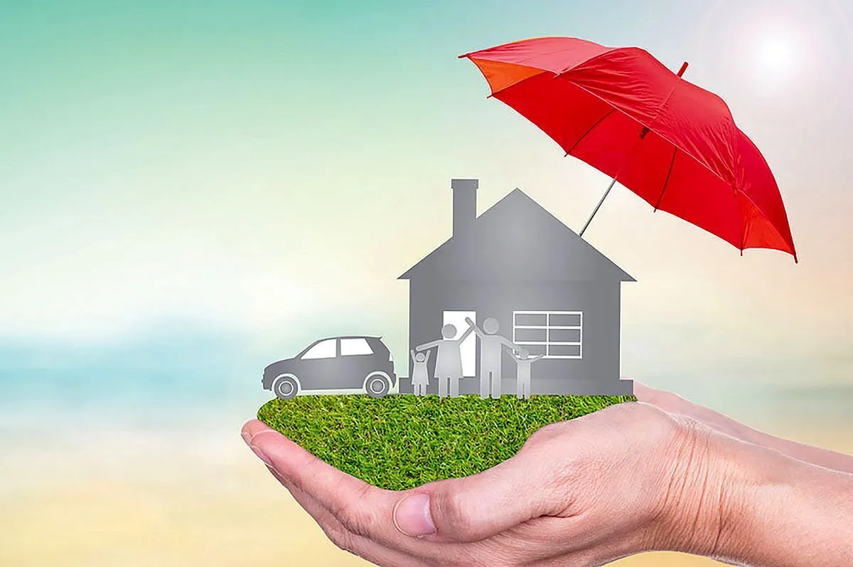 فاقدین بیمه برای بیمه کردن خود اقدام کنند