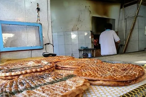 احتکاری عجیب در بجنورد؛ کشف ۵ هزار نان در حیاط یک خانه + فیلم