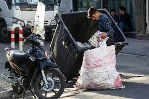 کشف ۹۰ خاور زباله از منزل یک میلیاردر