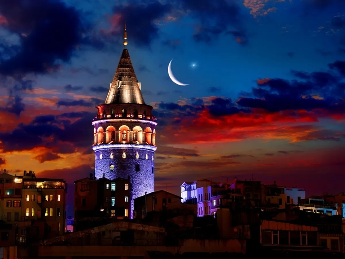 برج گالاتا استانبول به رنگ پرچم فلسطین درآمد+ فیلم