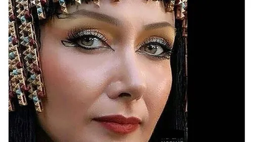 عکسی متفاوت از ناطق نوری بر مزار شجریان