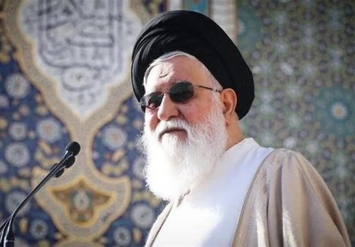 علم الهدی به خبرگان راه یافت