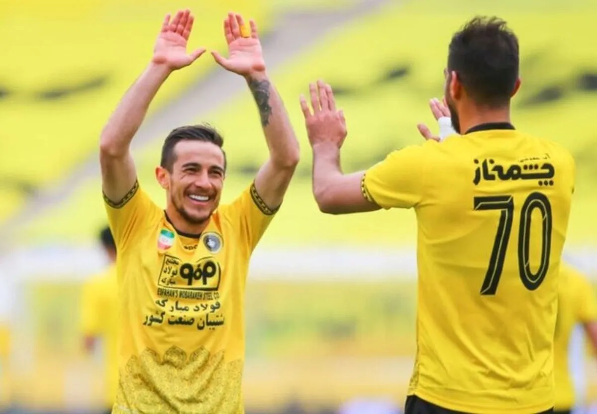 فرشاد احمدزاده به انتقالش به استقلال واکنش نشان داد