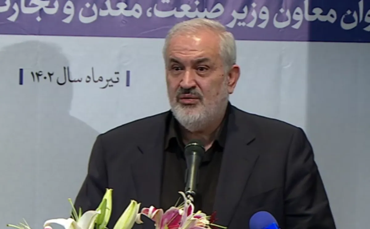 باید خودروی برقی تولید کنیم که هر صد کیلومتر، یک دلار هزینه برق می‌خواهد نه ۱۰ لیتر بنزین!