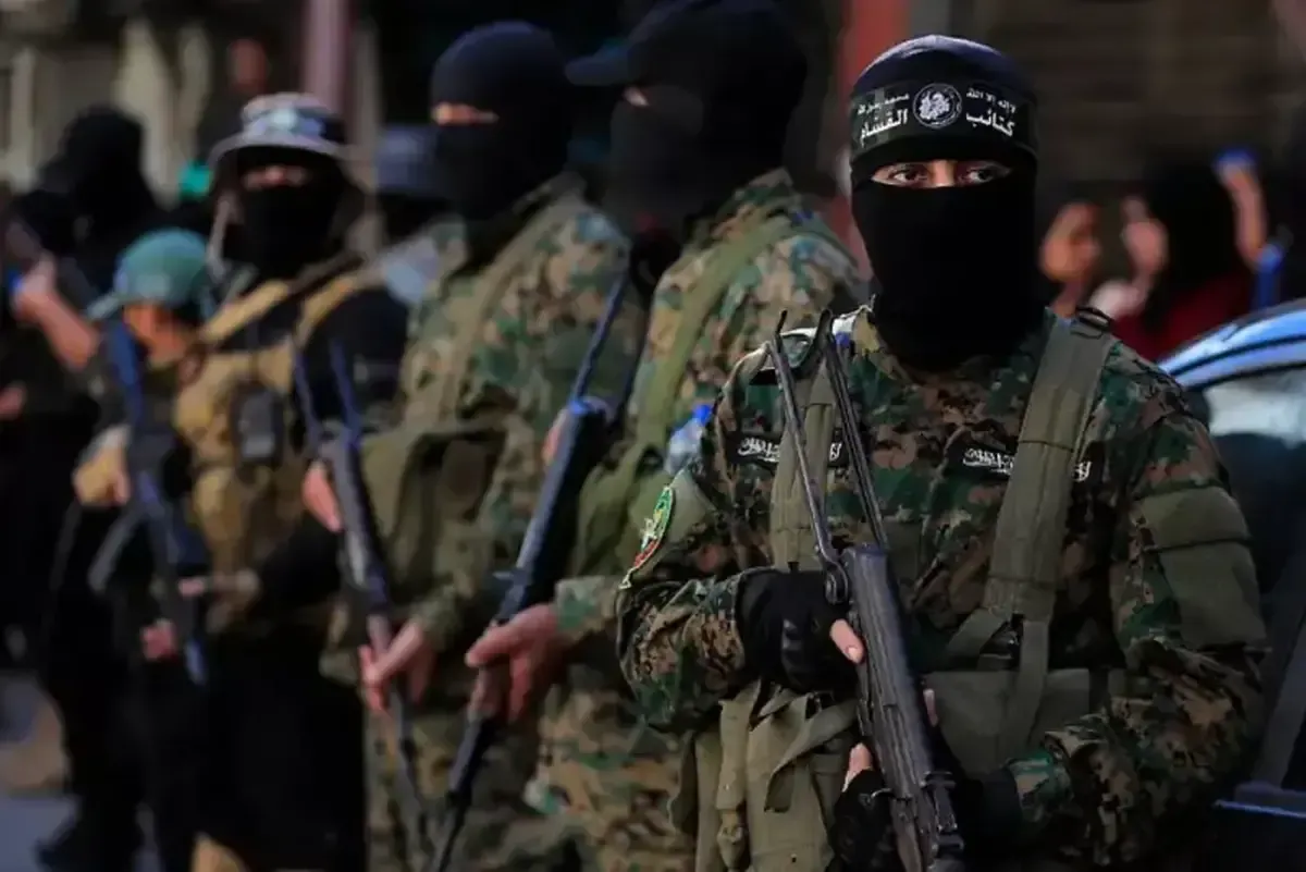 حماس: خلع سلاح را نمی‌پذیریم؛ اشغالگران باید عقب‌نشینی کنند
