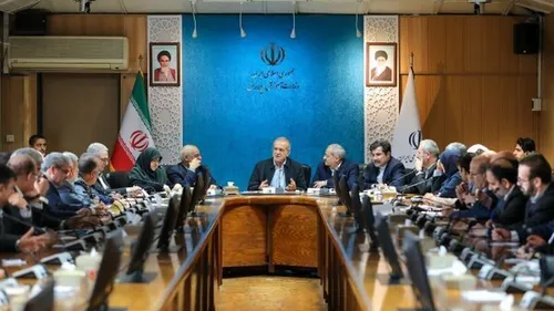 رییس جمهور گچ و ملات ریخت و مدرسه ساخت!