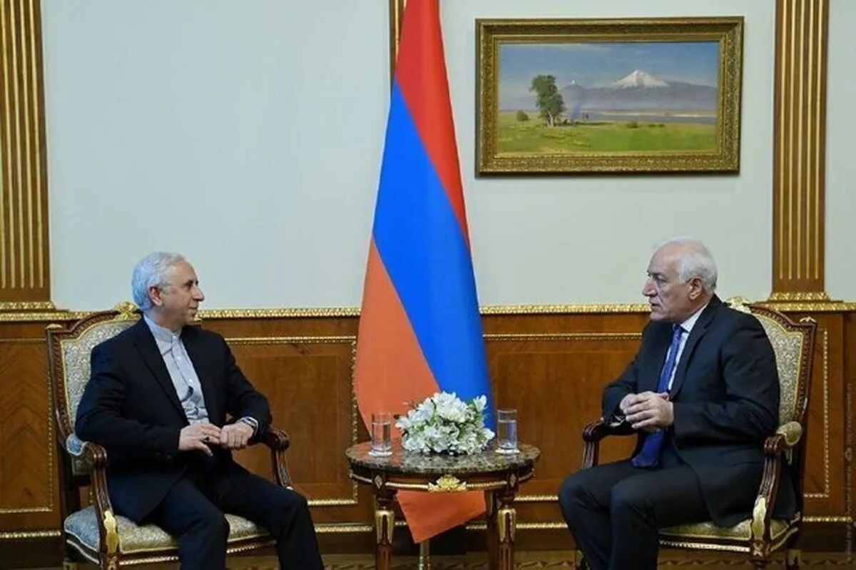 سفیر ایران در ایروان با واهان خاچاتوریان دیدار کرد