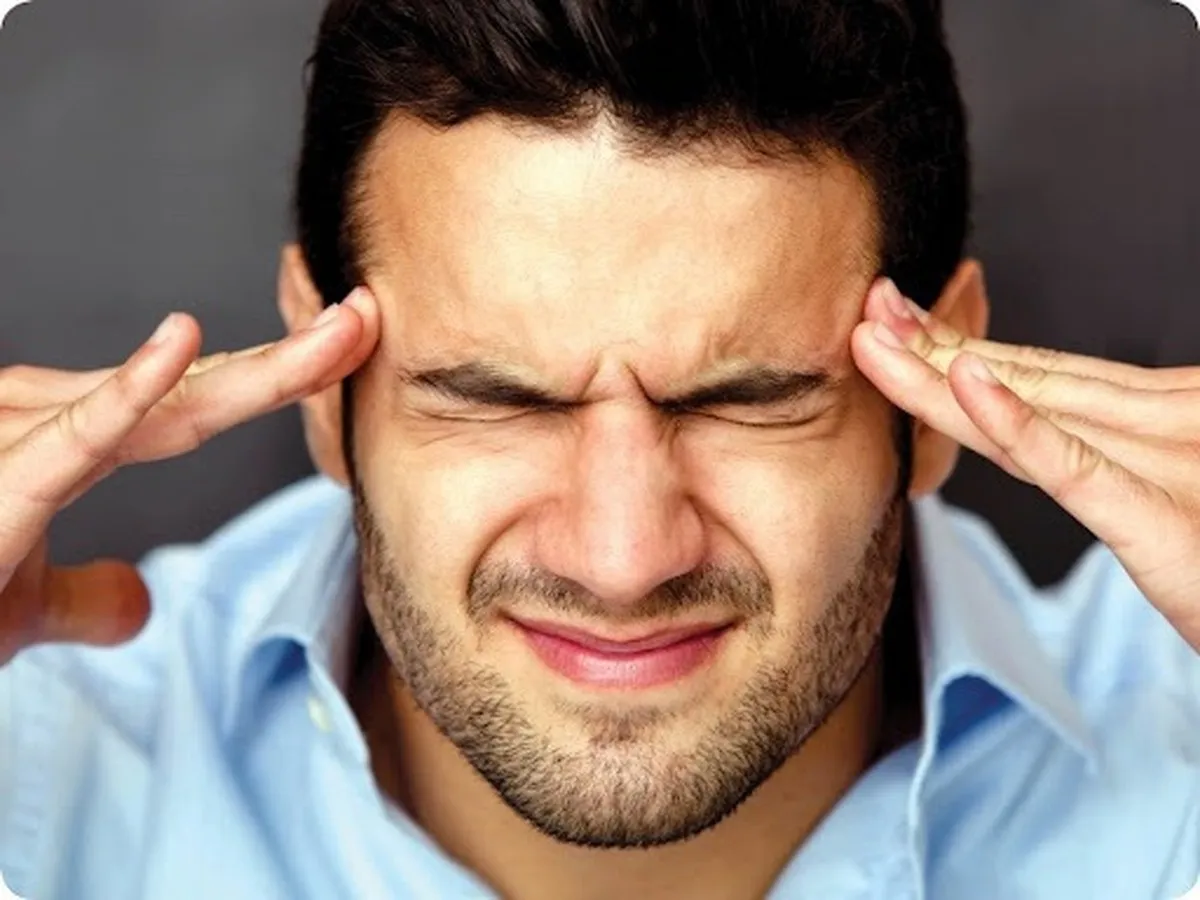 چه چیزی باعث میگرن می‌شود؟