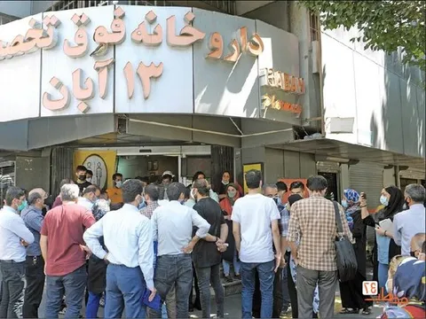 صف‌های طولانی رمدسیویر، تمزیوا و اکتمرا