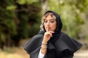 تصویر لو رفته از ریحانه پارسا و مادرش در ترکیه + عکس