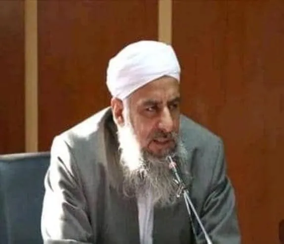 مولوی گرگیج از امامت جمعه اهل ‎سنت آزادشهر عزل شد